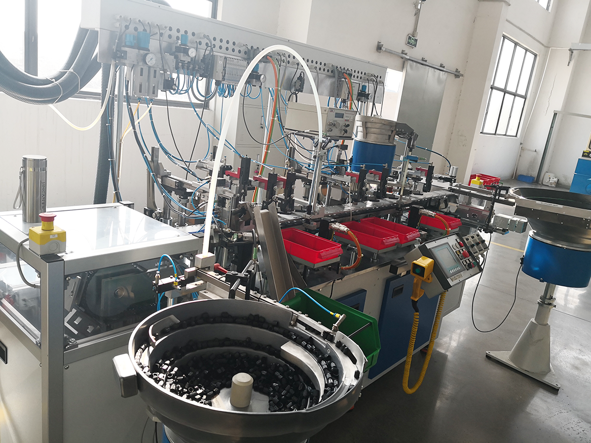 Advanced equipment for Tubeless valve production 02